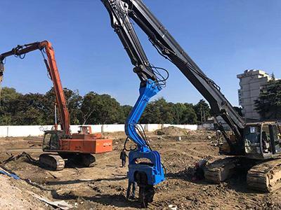 Вибромолот на экскаватор  Komatsu WA430 (Камбоджа)